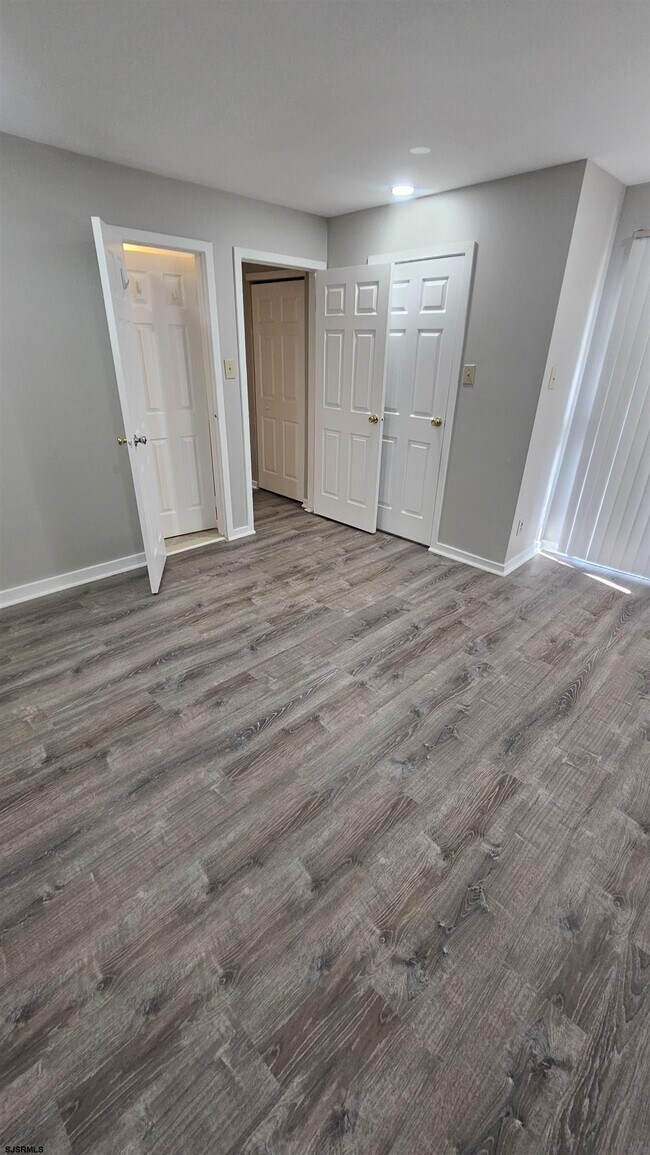 Building Photo - 184 Heather Croft