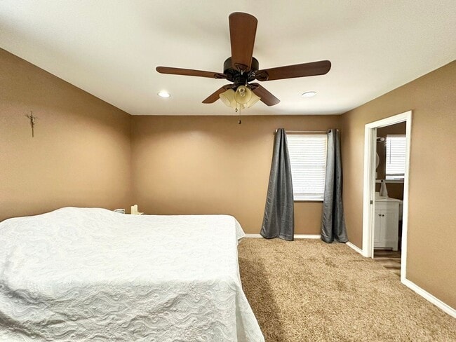 Building Photo - Coming Soon! 3 Bedroom 2 Bath 2 Car Carport! Corner Lot!