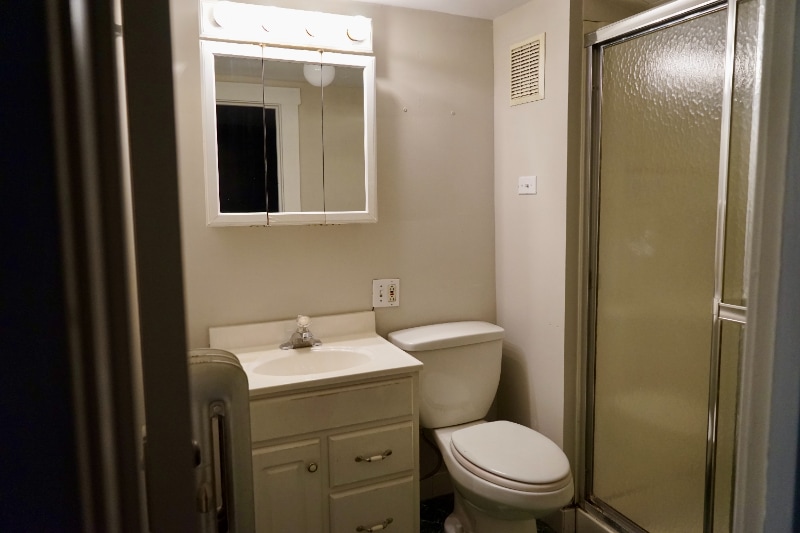 Building Photo - 2200 Cottage Grove Ave