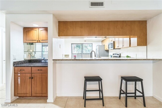Building Photo - 16448 Timberlakes Dr