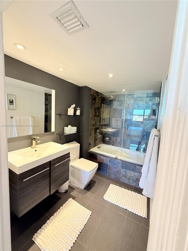 Building Photo - 90 Alton Rd