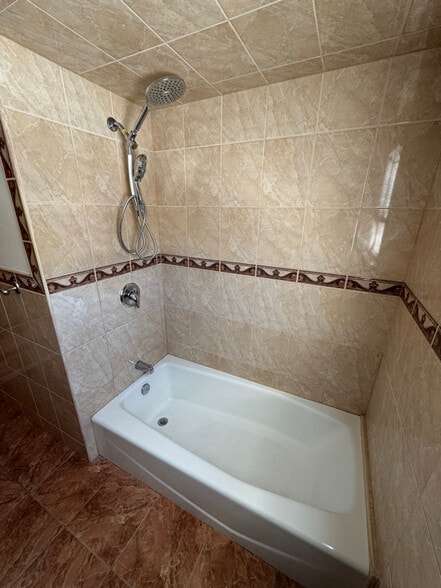 Building Photo - 55 Alpine St