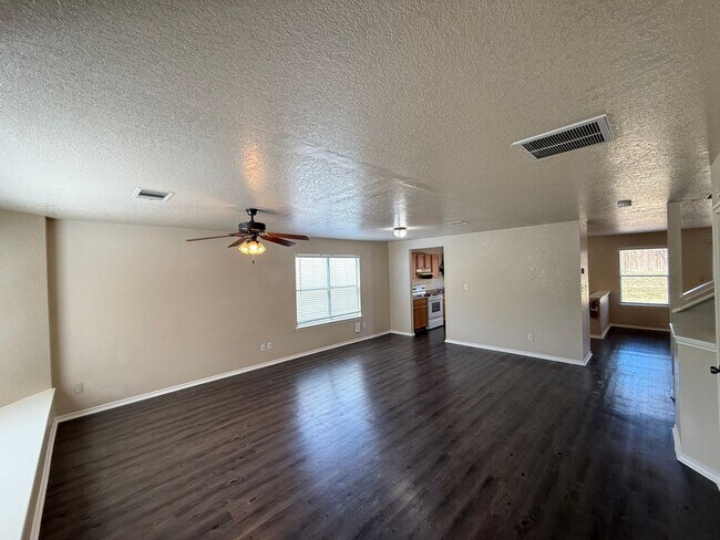 Building Photo - 11127 Vollmer Ln