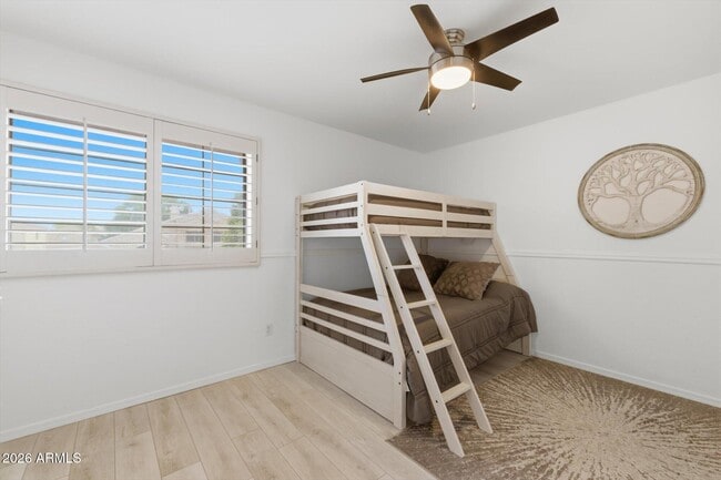 Building Photo - 9750 E Gelding Dr