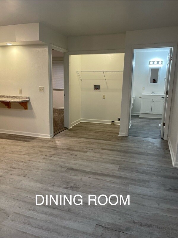 Building Photo - 2140 Crystal St