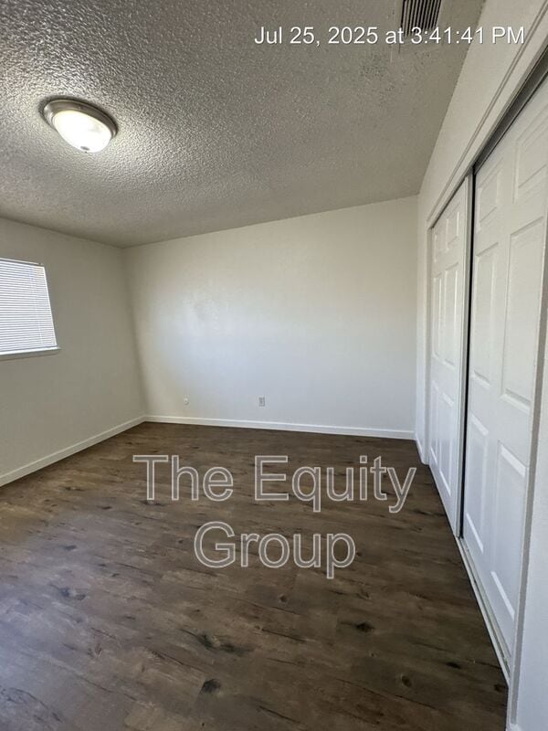 Building Photo - 1629 E Douglas Ave