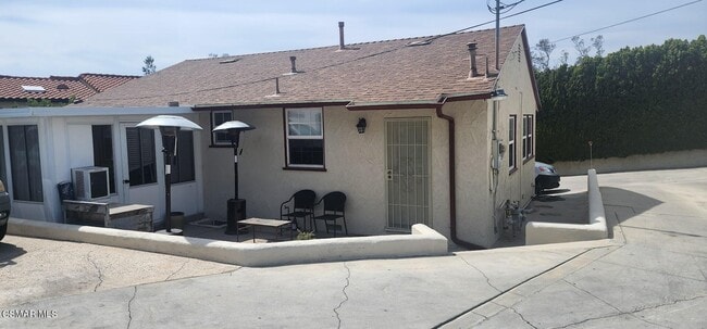 Building Photo - 22438 Avenue San Luis