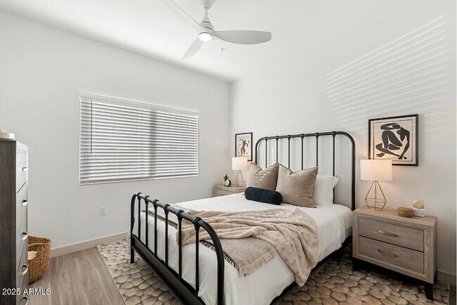 Building Photo - 9275 N 29th Ave