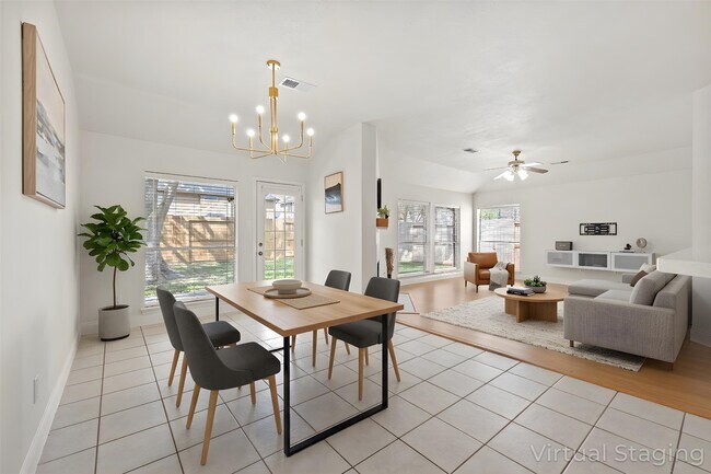 Building Photo - 16314 Cobble Springs Ct