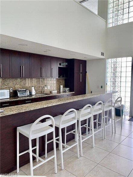 Building Photo - 116 Santa Clara Dr