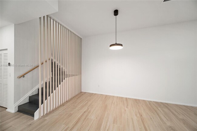 Building Photo - 3435 NW 9th Ct