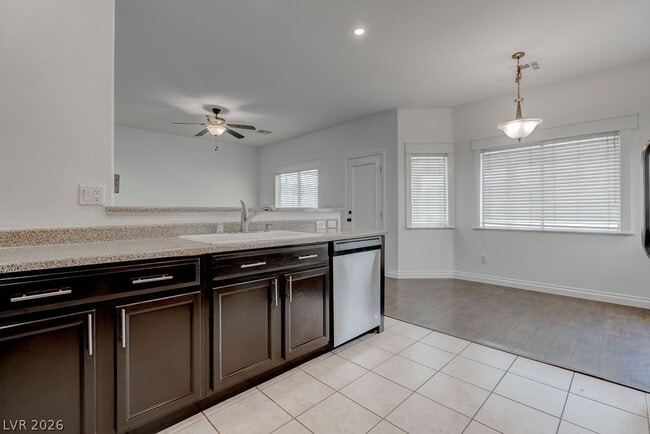 Building Photo - 5938 Gentleslope St