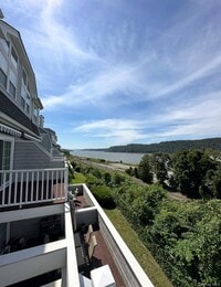 Building Photo - 213 Riverview Dr