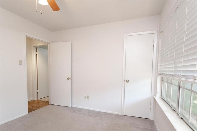 Building Photo - 12504 Monaghan Trail