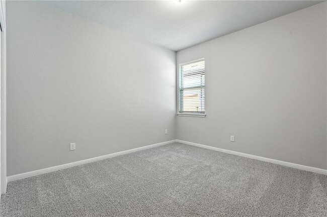 Building Photo - 121 Unforgiven Ln