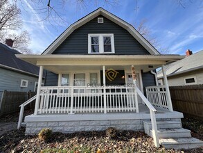 Building Photo - Newly Renovated, 3 Bedroom, 2 Bathroom Hom...