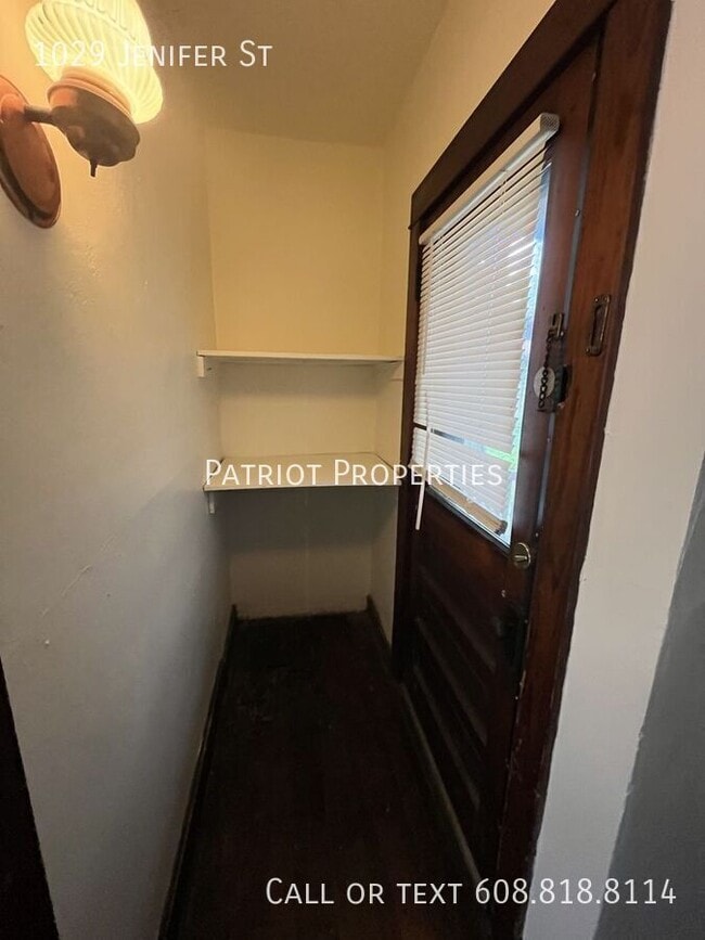 Building Photo - 1029 Jenifer St