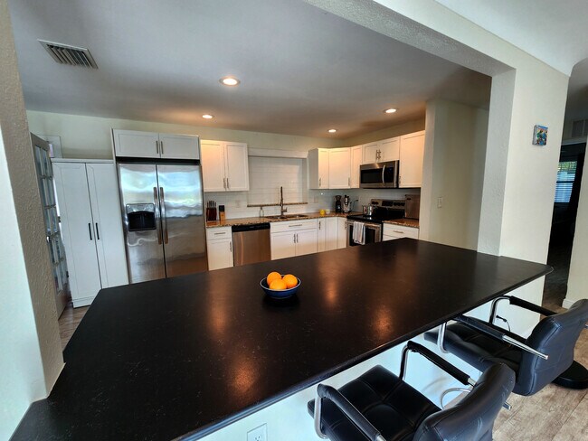 Building Photo - 6049 45th Ave N