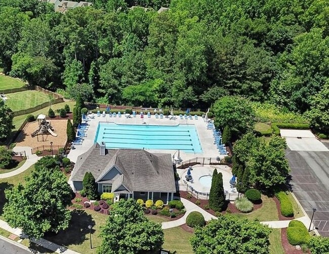 Building Photo - Beautiful 4 Bedroom, 2.5 Bath in Ballantyne Area