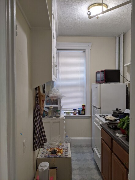 Building Photo - 360 Riverway