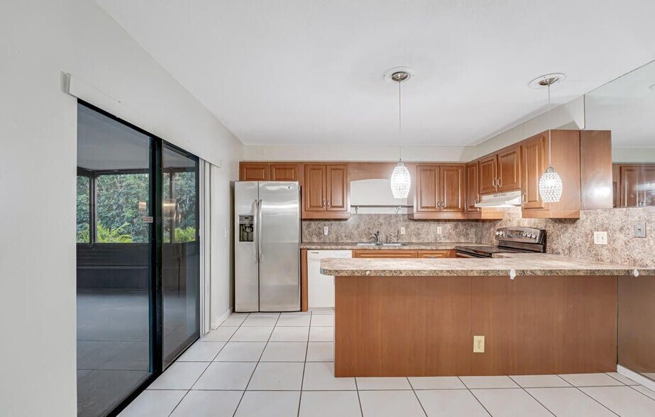 Building Photo - 4205 Turnberry Cir