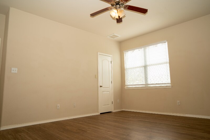 Building Photo - 3516 Savage Springs Dr