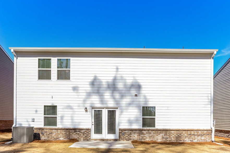 Building Photo - 7610 Saffron Ave