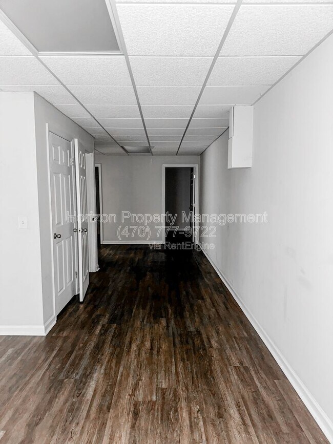 Building Photo - 5815 Quail Trail
