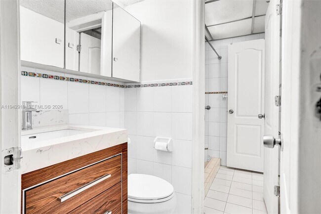 Building Photo - 8990 SW 24th St