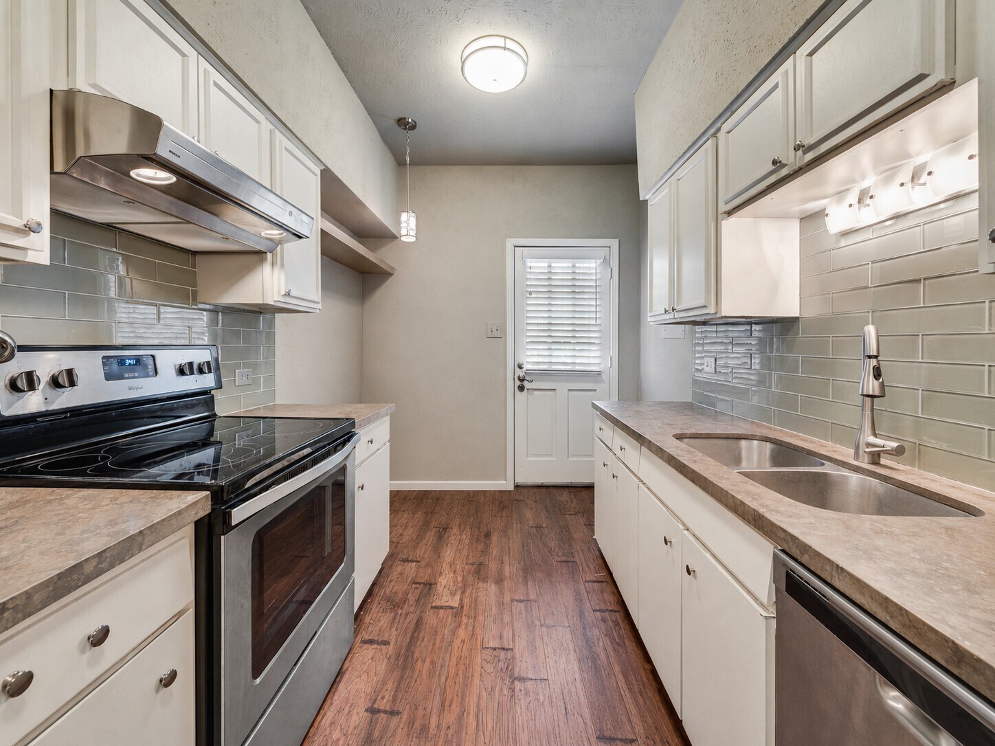 Building Photo - 4349 Bellaire Dr S