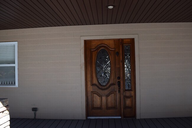 Building Photo - 2718 Viola Ln