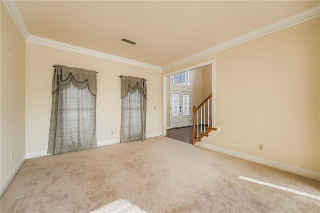 Building Photo - 500 Belgrave Ln