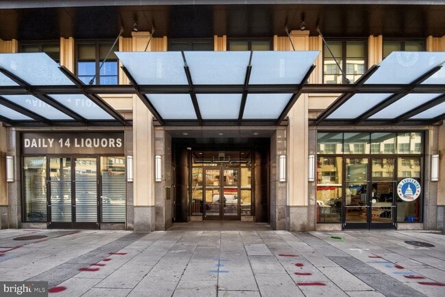 Building Photo - 1133 14th St NW