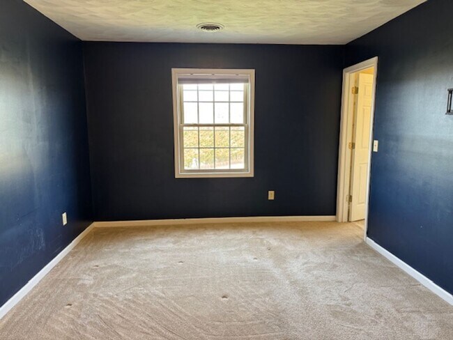 Building Photo - Single Family Home