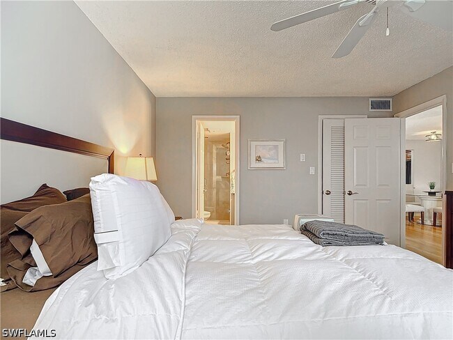 Building Photo - 175 Turtle Lake Ct