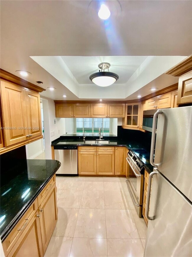 Building Photo - 555 NE 15th St