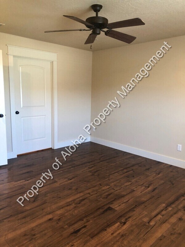 Building Photo - 1250 W Cobblefield Ct