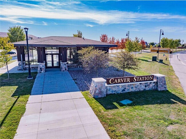 Building Photo - 1430 Nutmeg Cir