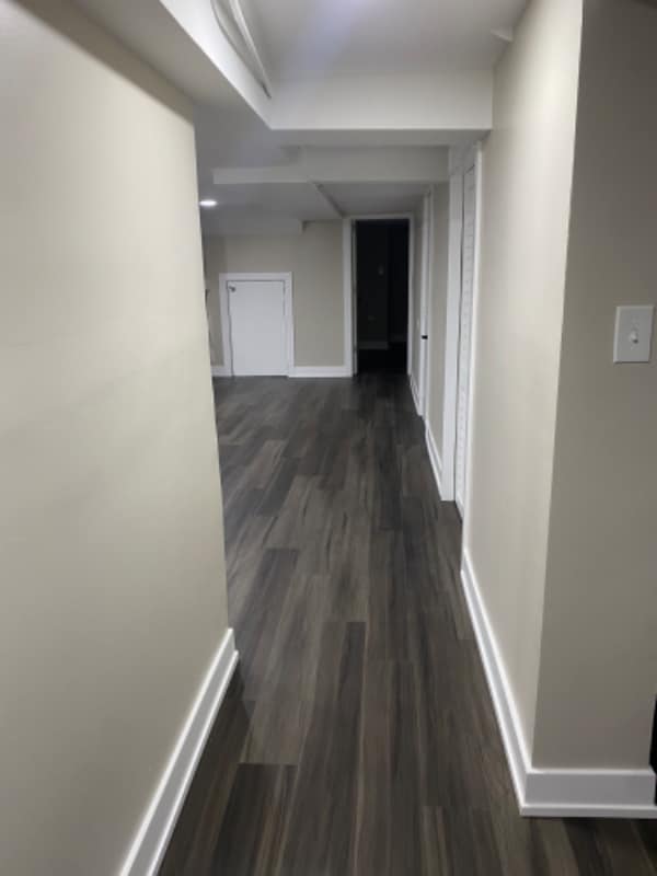 Building Photo - 1525 S 60th Ct