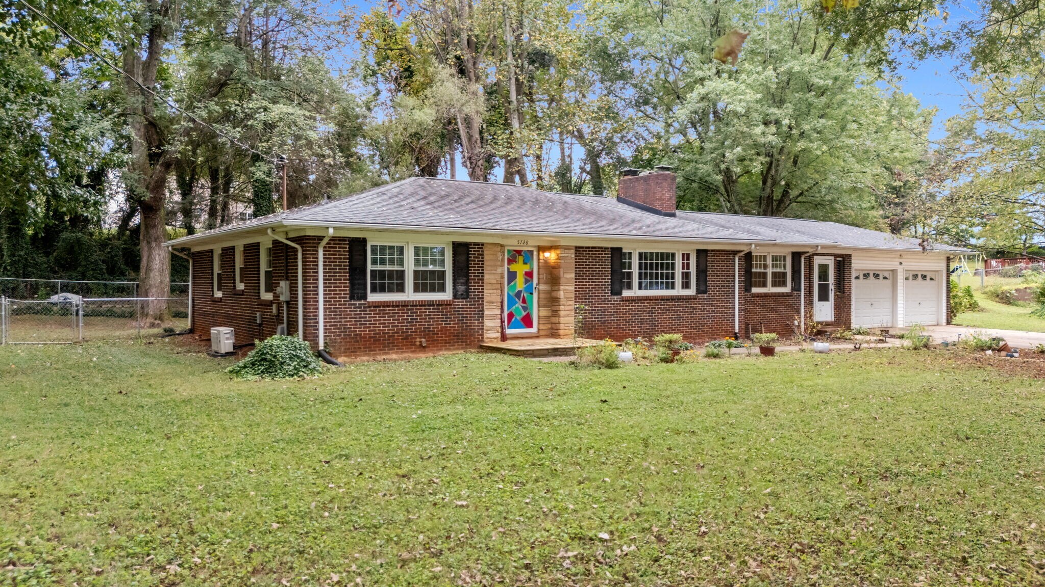 Building Photo - 5728 Nylon Dr
