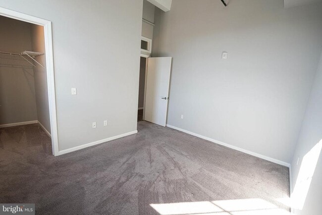 Building Photo - 218 W Main St