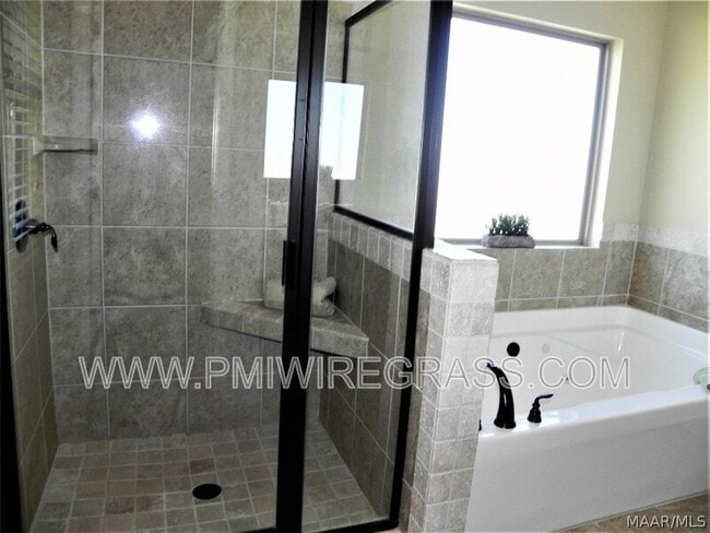 Building Photo - 87 Freedom Heights