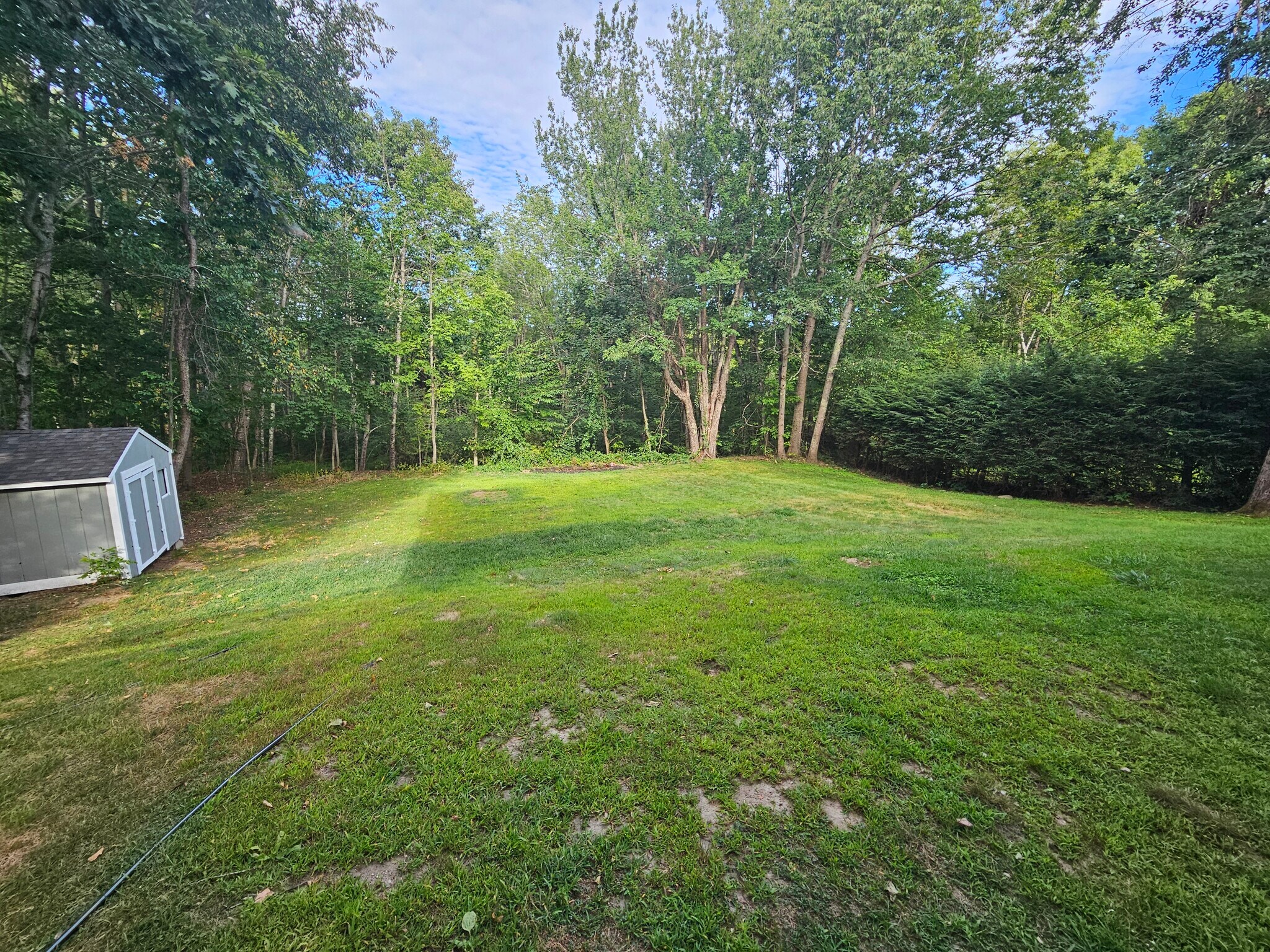 Building Photo - 435 Duck Pond Rd