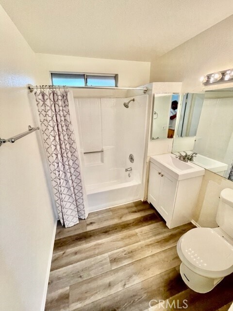 Building Photo - 79400 Ave 42