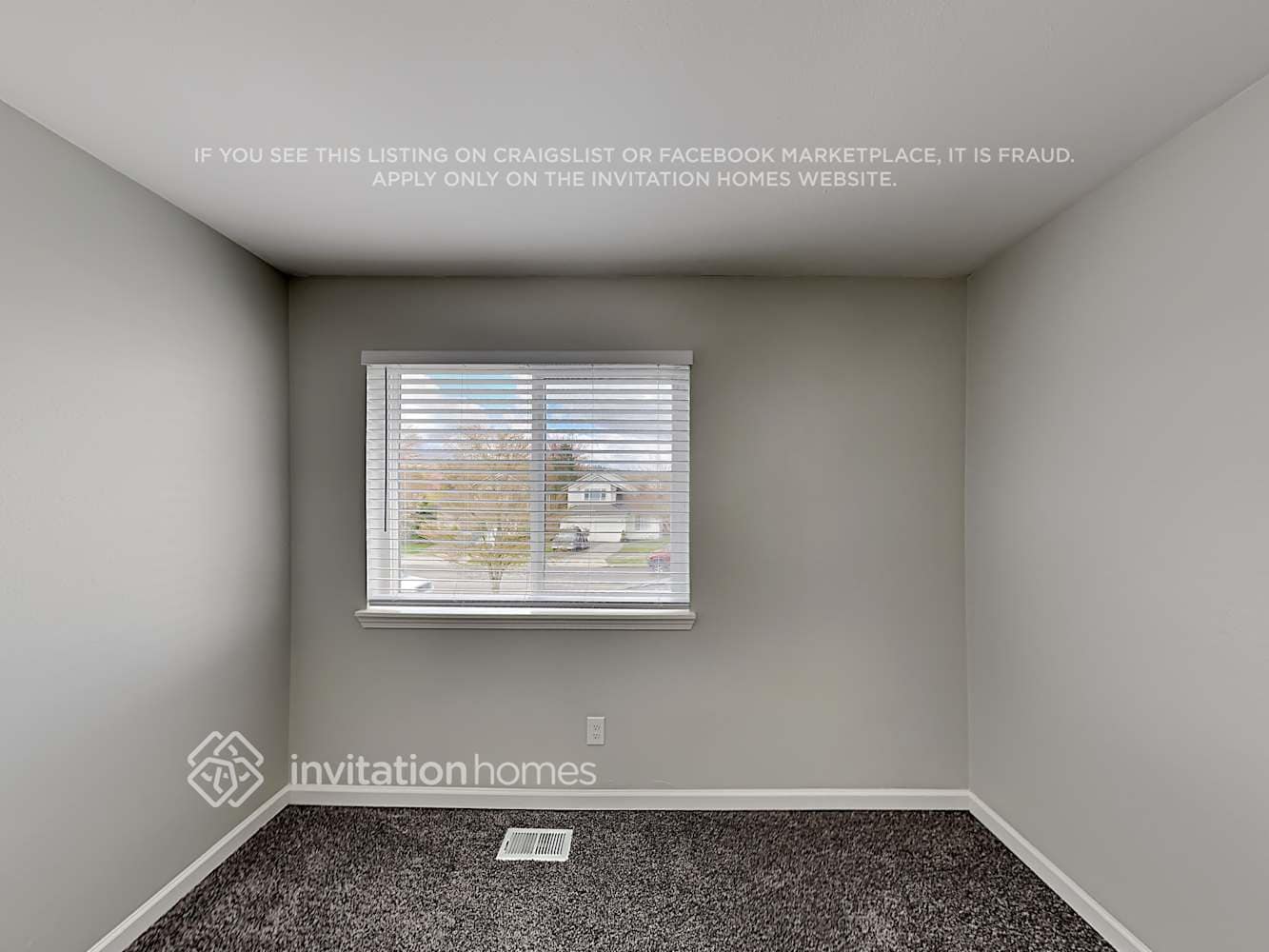 Building Photo - 15435 165th Ave SE