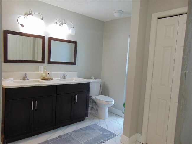 Building Photo - 4706 Tampa Downs Blvd