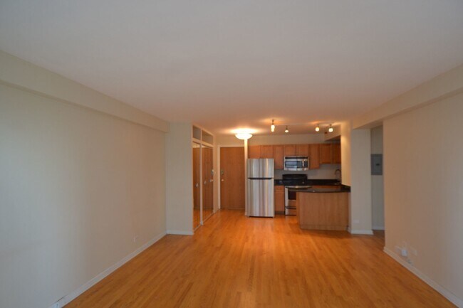 Building Photo - 4180 N Marine Dr