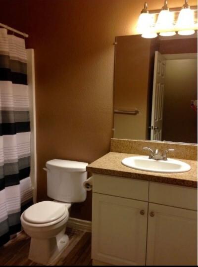 Building Photo - 1265 Kendall Dr