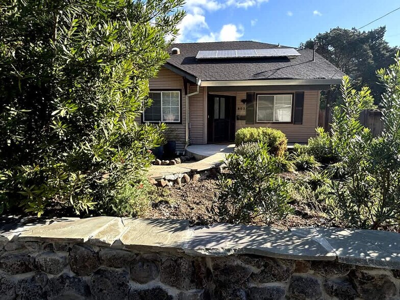 Building Photo - 292 Bell Ln