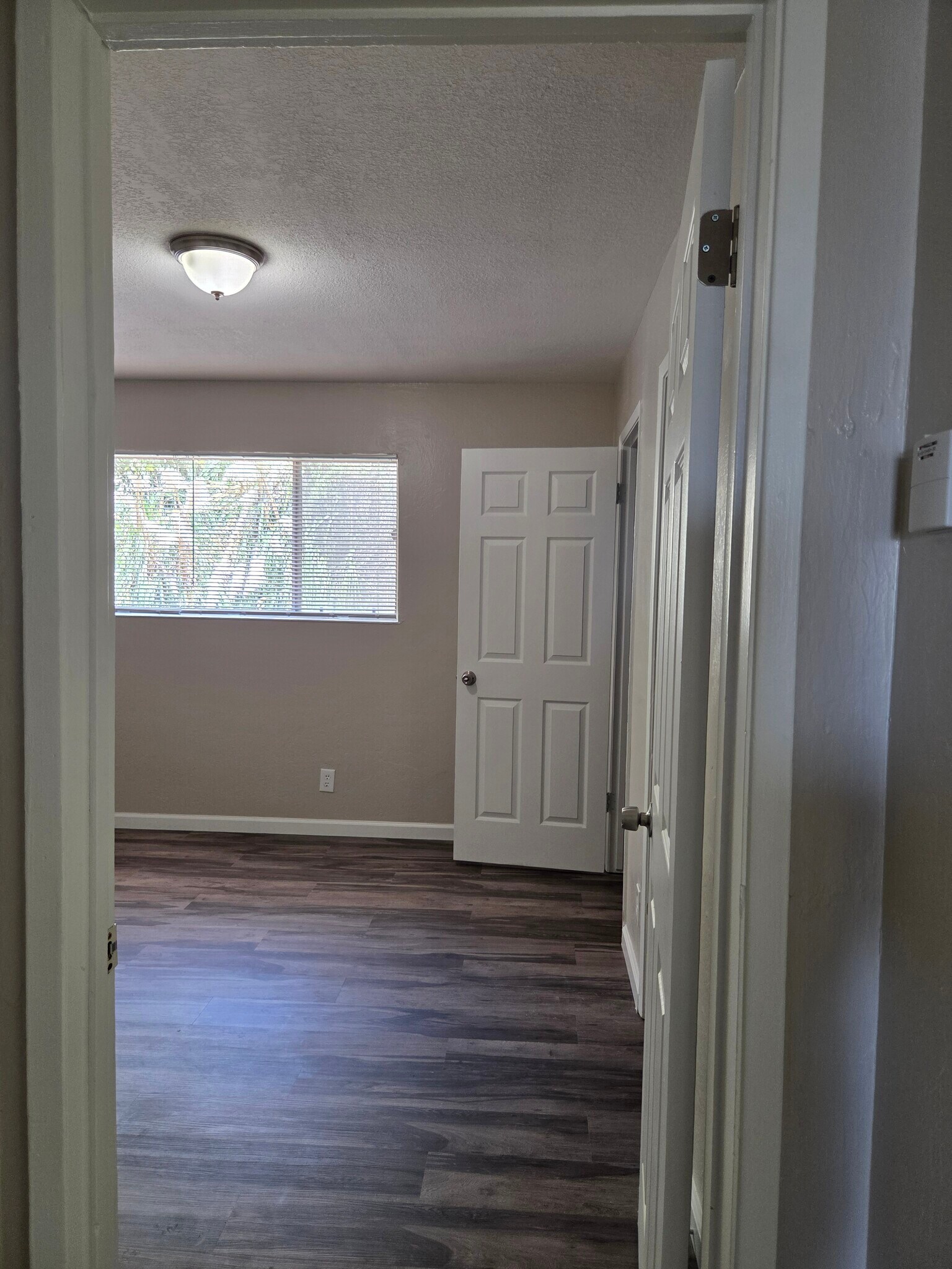 Building Photo - 25684 Spring Dr